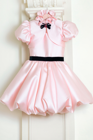 Allegra - Pink bubble dress with black velvet details